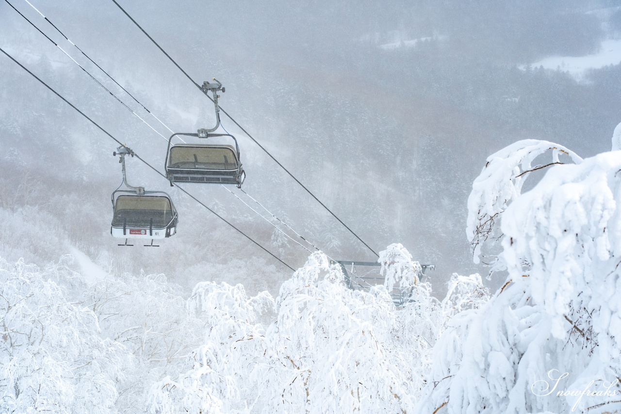 星野リゾート　トマム｜滑走後、時には夕方までまったりと。。。ちょっと贅沢な時間を過ごしてみてはいかがでしょう？新イベント『つきのdeアプレスキー』開催中！